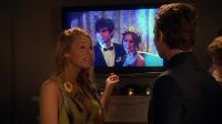 Click to watch 'War at the Roses' (popup) Gossip Girl